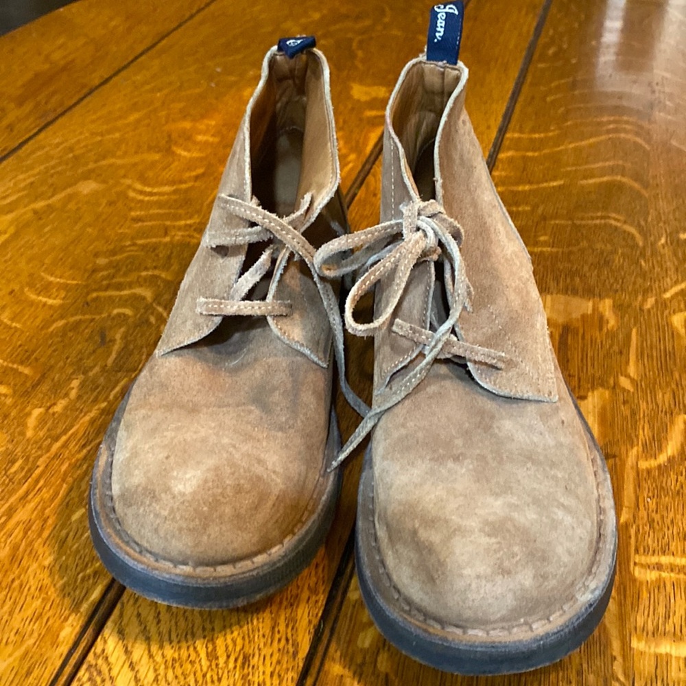 Earl Jeans Desert Suede Boot Size 7 1/2.